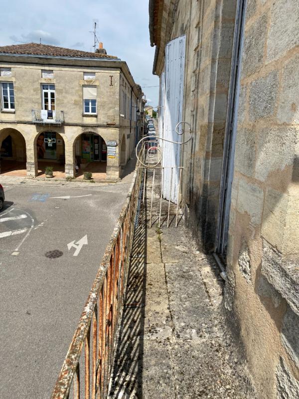 Maison - 300 m² - 10 pièces