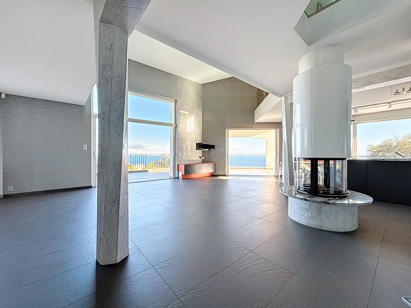 Maison contemporaine - 197 m² - 4 pièces