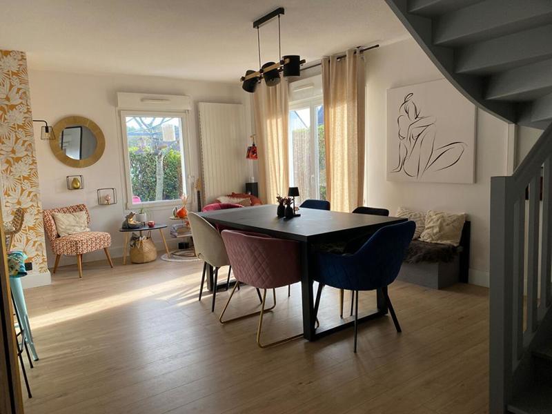 Maison - 110 m² - 6 pièces