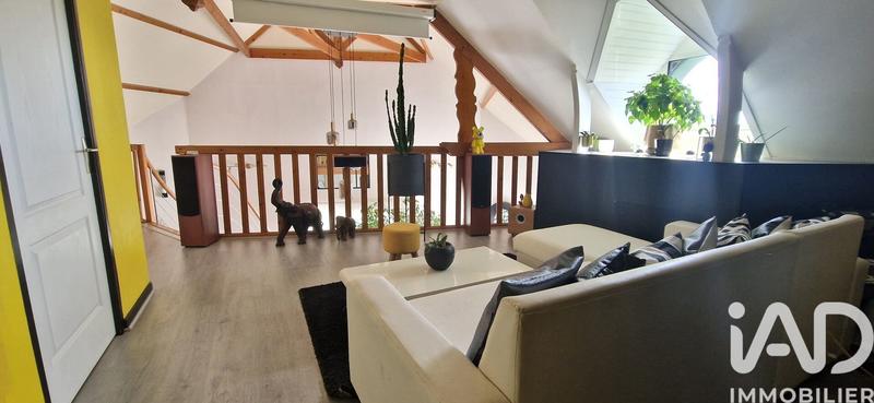 Maison - 220 m² - 5 pièces