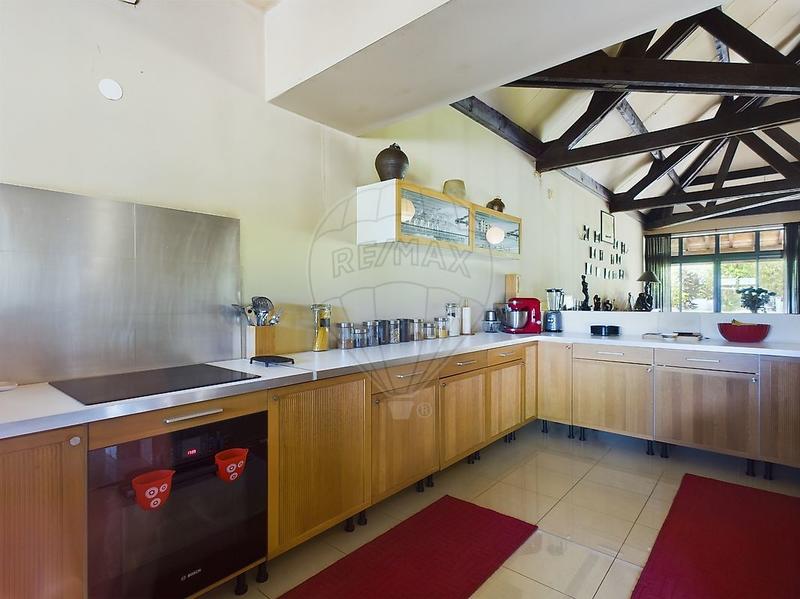 Propriété - 660 m² - 15 pièces