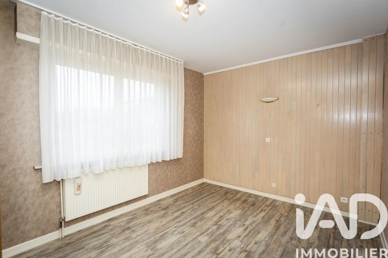 Maison - 219 m² - 8 pièces