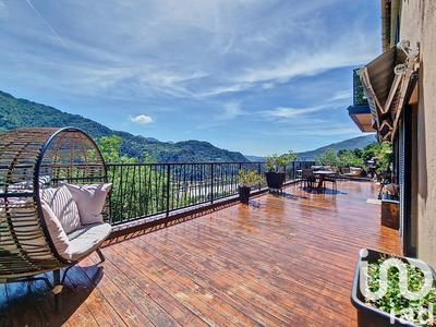 Maison - 183 m² - 7 pièces