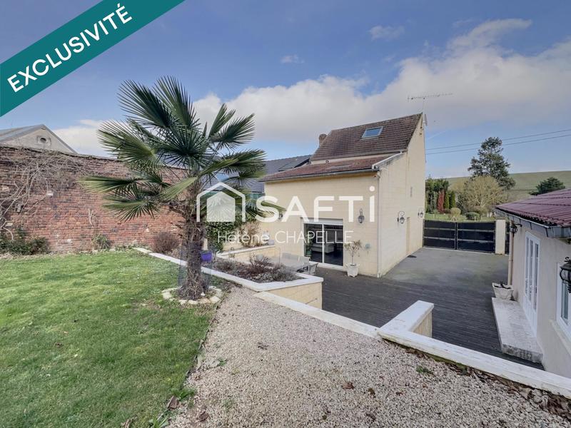 Maison - 99 m² - 6 pièces