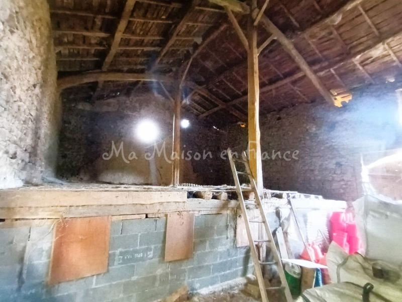 Maison - 128 m² - 9 pièces