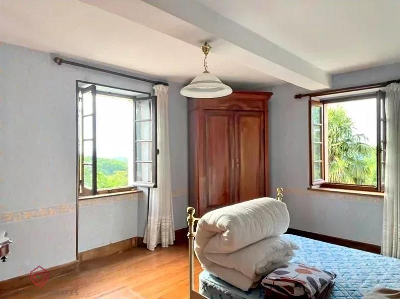 Ferme - 206 m² - 7 pièces