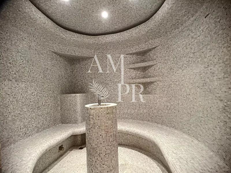 Villa - 300 m² - 8 pièces