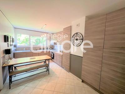 Appartement - 112 m² - 5 pièces