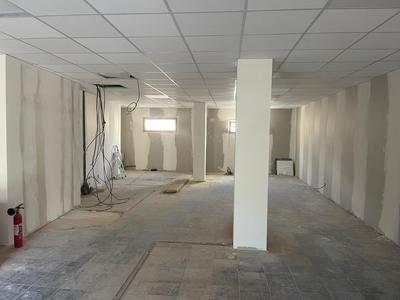 Local commercial - 75 m² - 3 pièces