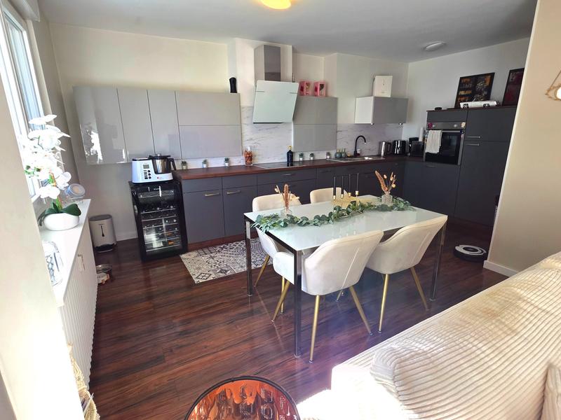 Appartement - 79 m² - 3 pièces