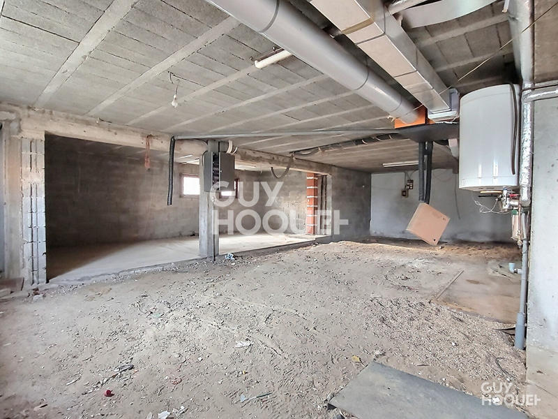 Maison - 200 m² - 8 pièces