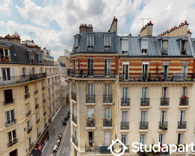 Chambre - 130 m² - 1 pièce