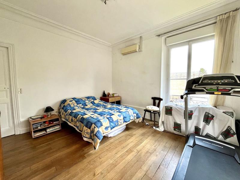 Maison de maîtres - 267 m² - 11 pièces