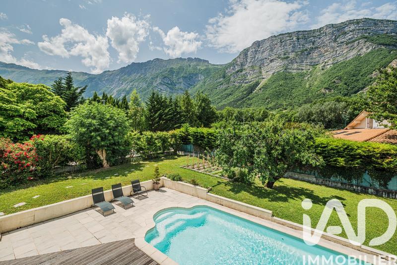 Maison - 130 m² - 5 pièces