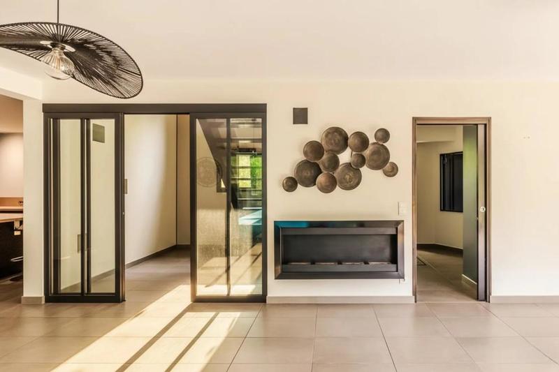 Maison d'architecte - 230 m² - 8 pièces