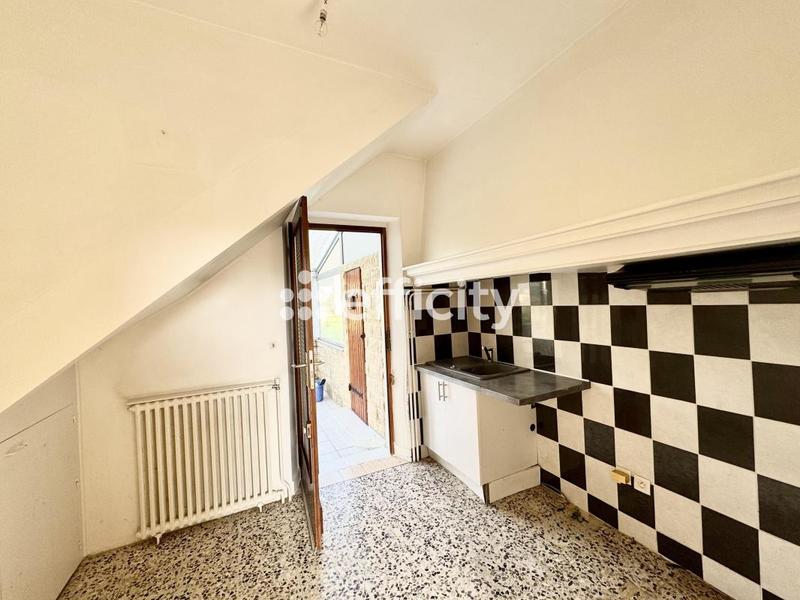 Maison - 102 m² - 6 pièces