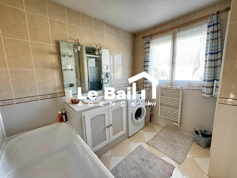 Maison - 128 m² - 7 pièces