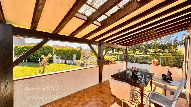 Maison - 97 m² - 4 pièces