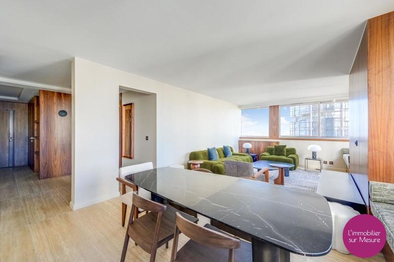 Appartement - 95 m² - 5 pièces