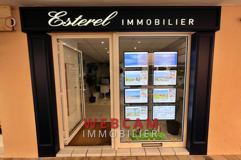 Fonds de commerce - Magasins - 95 m²