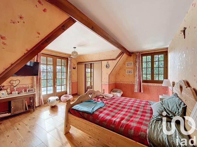 Maison - 214 m² - 4 pièces