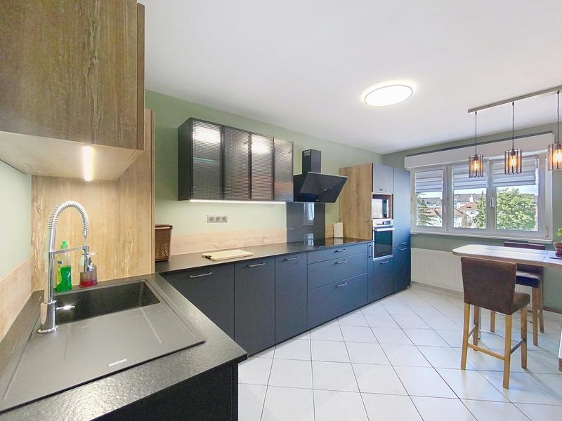 Appartement - 85 m² - 4 pièces