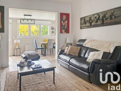 Maison - 93 m² - 5 pièces