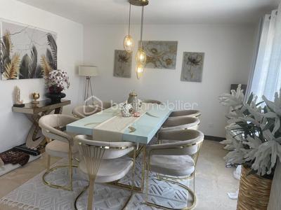 Demeure - 130 m² - 5 pièces