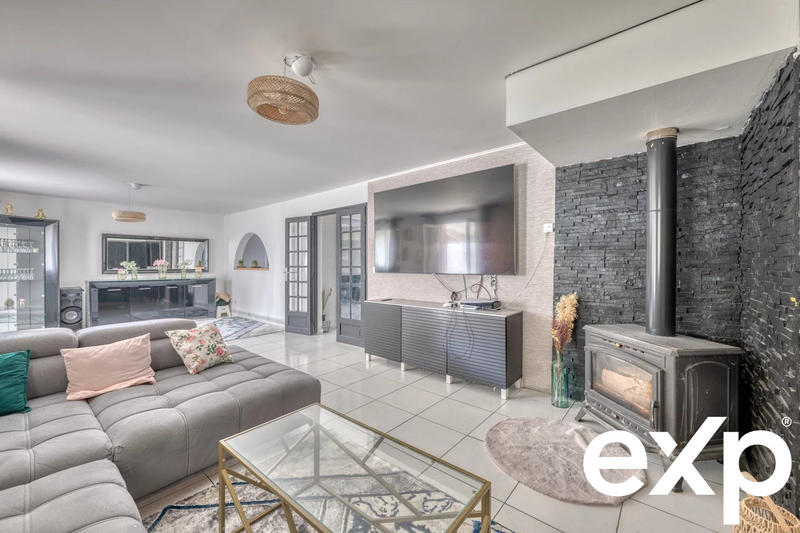 Maison - 162 m² - 7 pièces