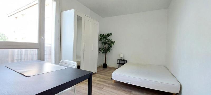 Appartement - 99 m² - 5 pièces