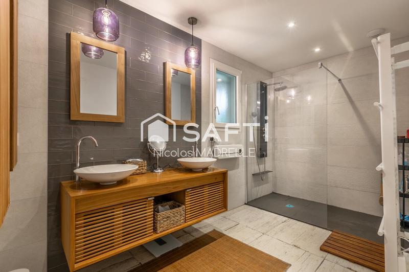 Maison - 170 m² - 6 pièces