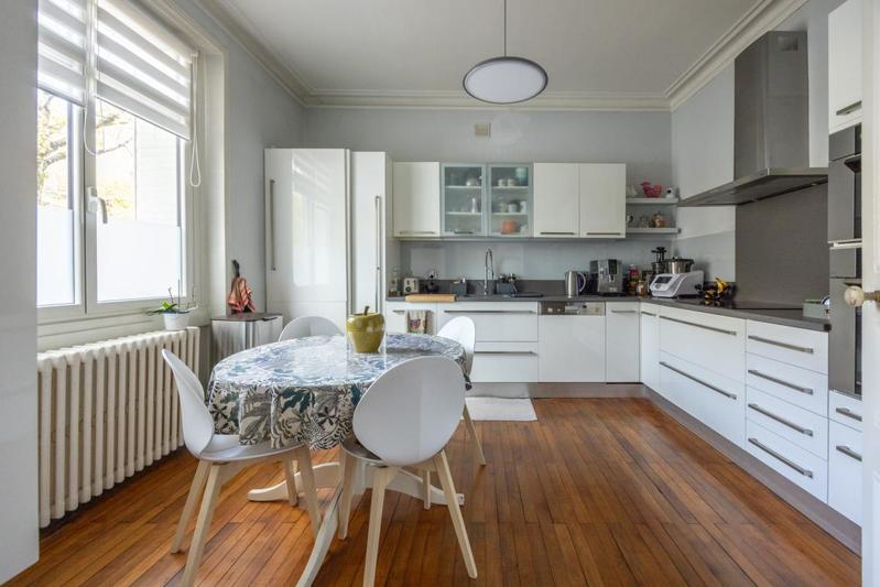 Maison - 140 m² - 6 pièces