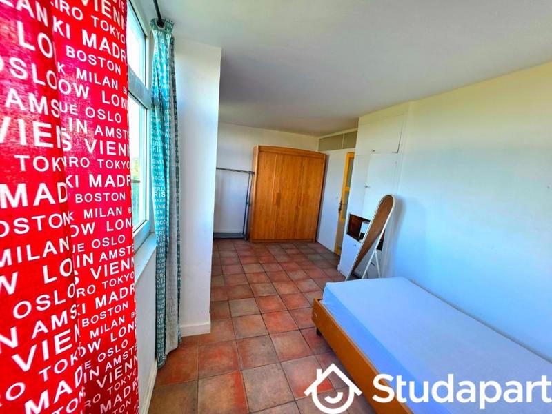 Chambre - 9 m² - 1 pièce