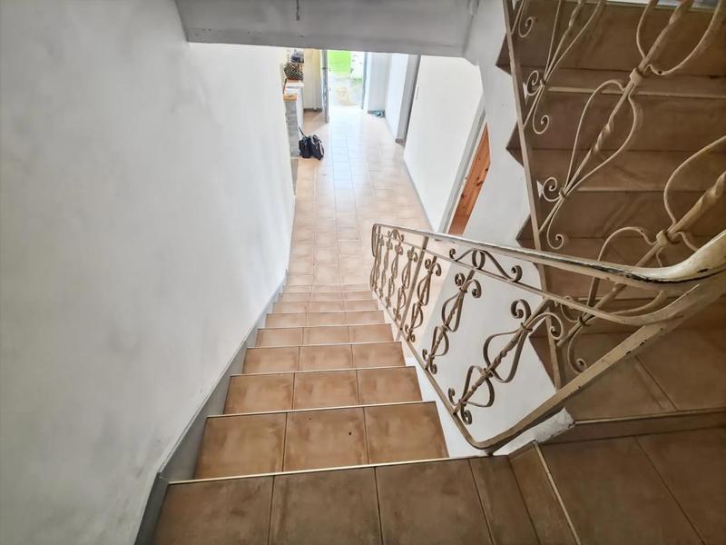 Maison - 182 m² - 8 pièces