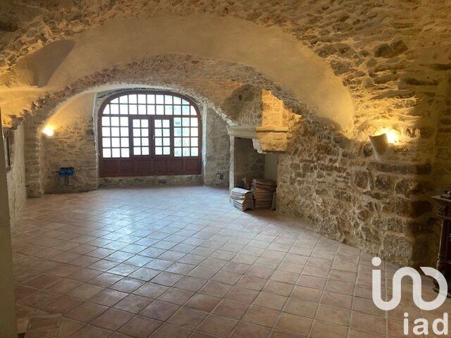 Maison de village - 433 m² - 26 pièces