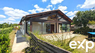 Maison - 102 m² - 4 pièces