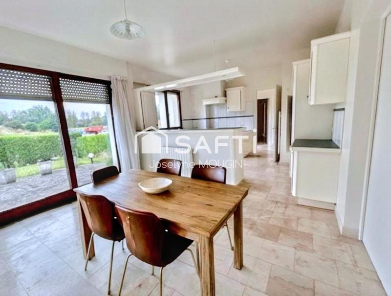 Maison - 220 m² - 7 pièces