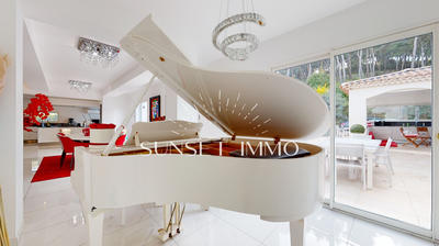 Maison - 500 m² - 10 pièces