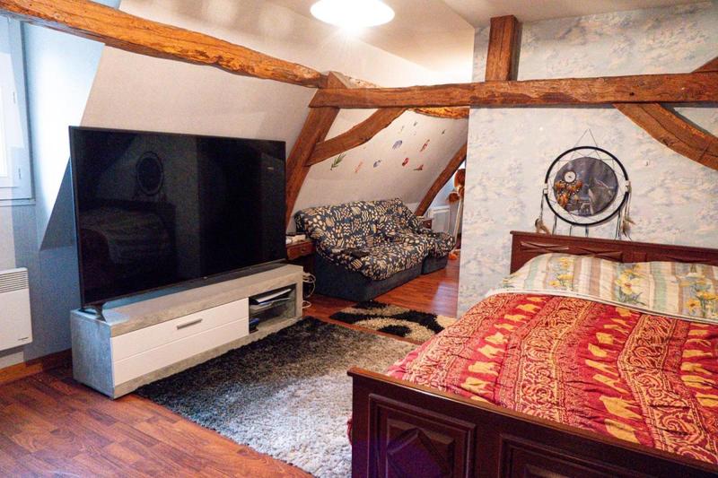 Maison - 200 m² - 8 pièces