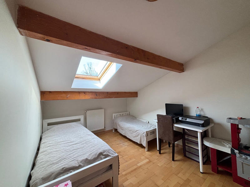 Maison - 183 m² - 8 pièces