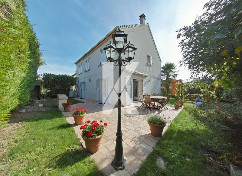 Maison - 144 m² - 6 pièces