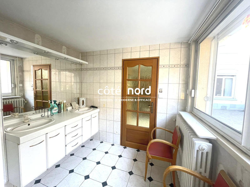 Maison - 179 m² - 8 pièces