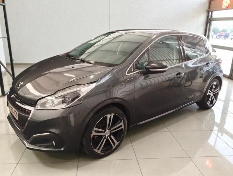Peugeot 208 1.2 Thp 110 Gt Line 5p