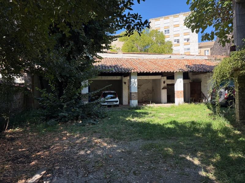 Maison - 262 m² - 12 pièces