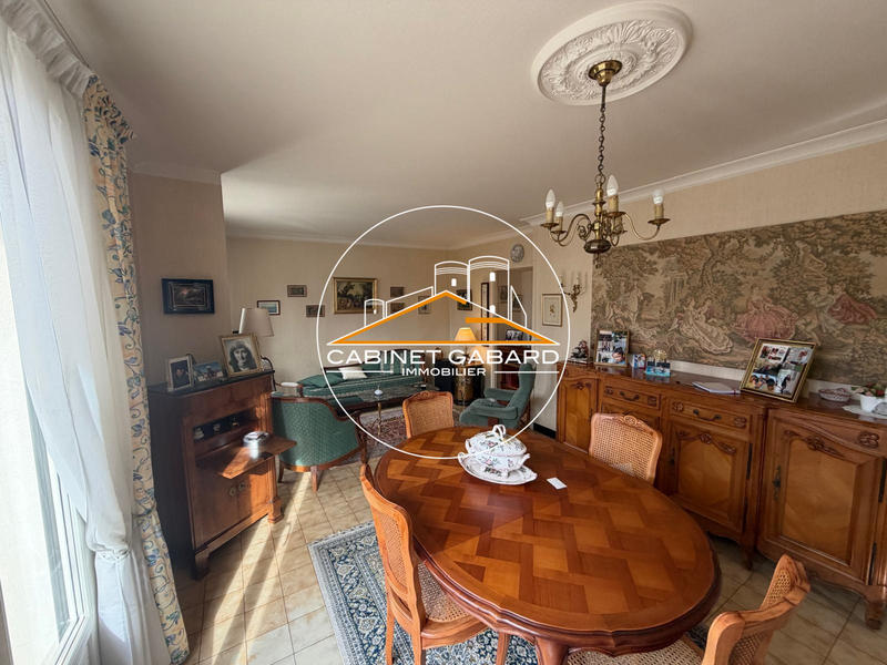 Maison traditionnelle - 91 m² - 4 pièces