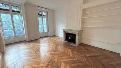 Appartement - 107 m² - 4 pièces