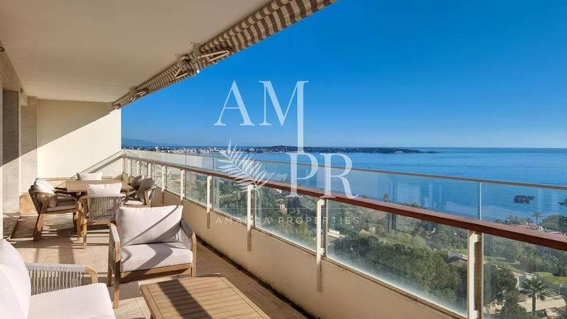 Appartement - 128 m² - 4 pièces