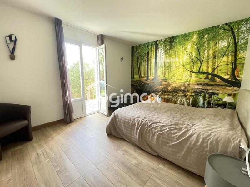 Maison - 200 m² - 5 pièces