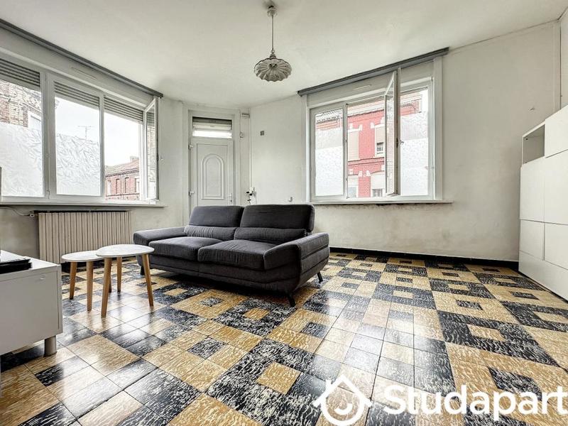 Chambre - 9 m² - 1 pièce