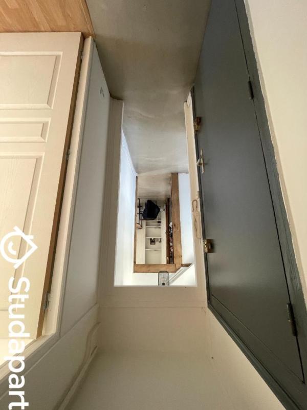 Chambre - 9 m² - 1 pièce